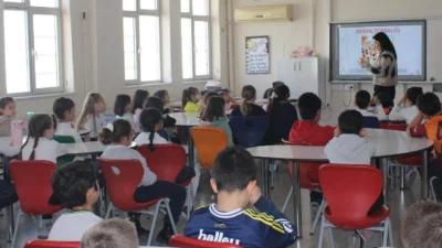 İzmir Büyükşehir Belediyesi, çocuklar arasında artan akran zorbalığı ve şiddet