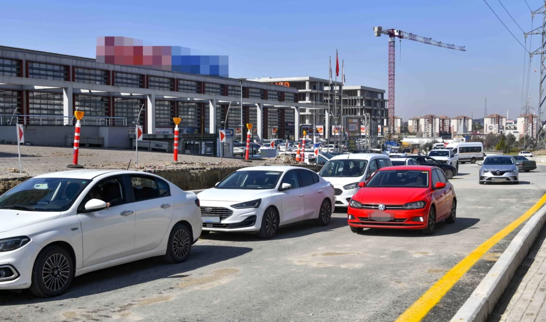 Ankara Büyükşehir Belediyesi’nin Başkent’te trafik akışını rahatlatmaya yönelik düzenleme çalışmaları