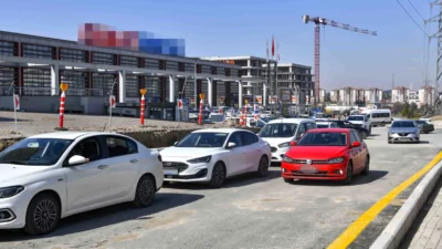 Ankara Büyükşehir Belediyesi’nin Başkent’te trafik akışını rahatlatmaya yönelik düzenleme çalışmaları