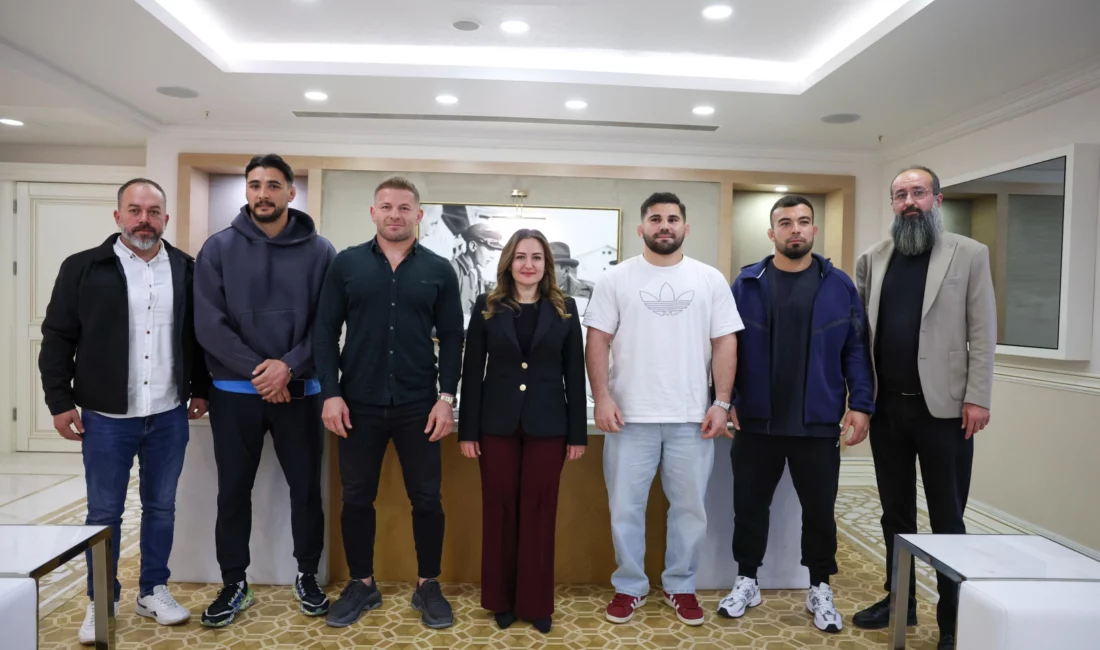 Antalya Büyükşehir Belediyesi Spor Kulübü Başkanı Utkan Hasan Eminoğlu, Baş