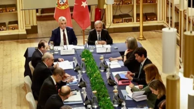 Ticaret Bakanı Ömer Bolat, Lizbon’da Portekiz Dışişleri Bakanı Paulo Rangel