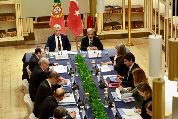 Ticaret Bakanı Ömer Bolat, Lizbon’da Portekiz Dışişleri Bakanı Paulo Rangel