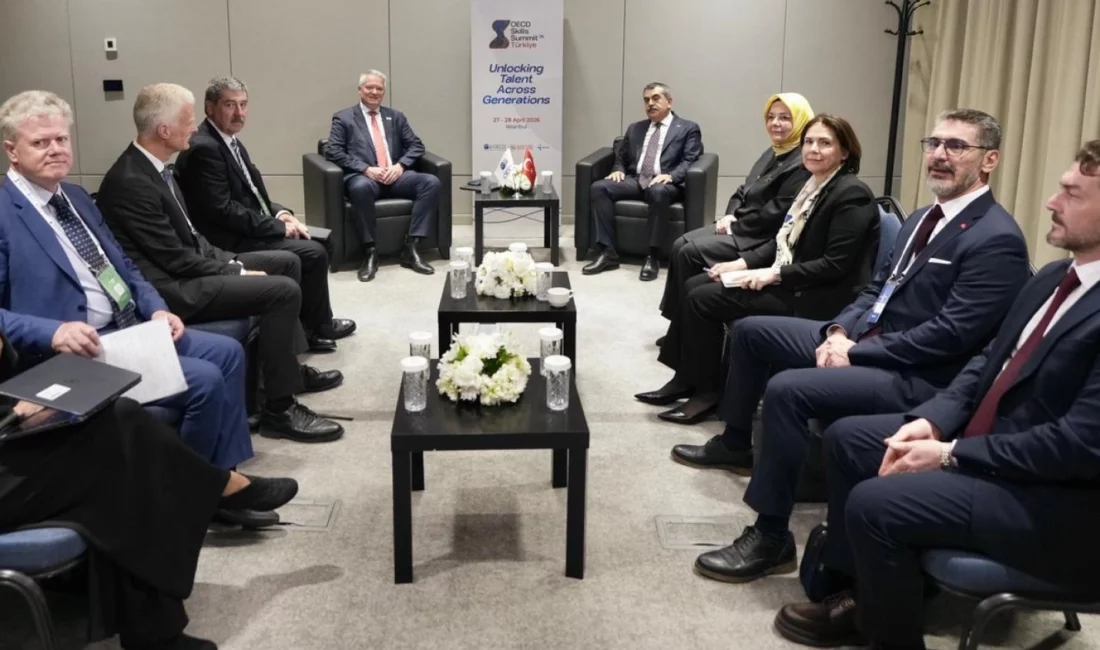 Milli Eğitim Bakanı Yusuf Tekin, İstanbul’da düzenlenen OECD Beceriler Zirvesi’nde