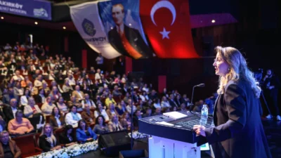 Bakırköy Belediyesi’nin iki yıllık çalışmalarını anlattığı lansmanda sosyal destekten spora,