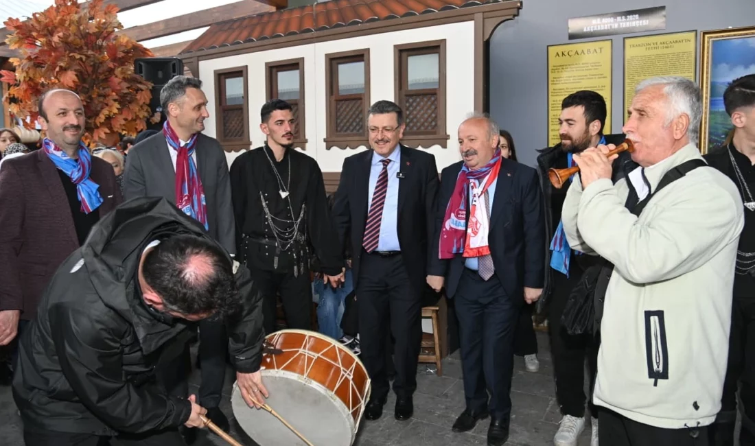 Ankara’daki Trabzon Tanıtım Günleri’nde vatandaşların yoğun ilgisiyle karşılaşan Trabzon Büyükşehir