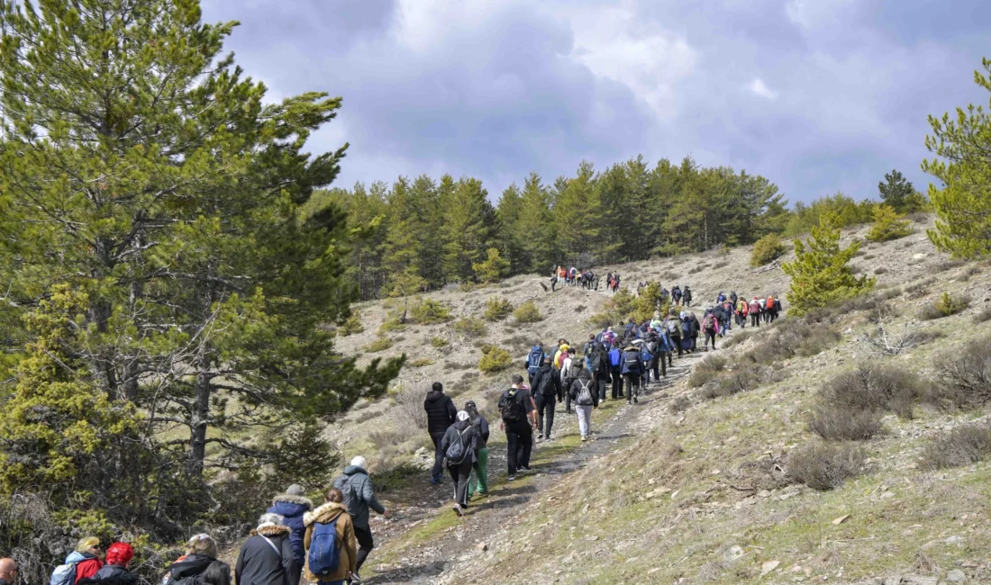 Ankara Büyükşehir Belediyesi, Başkentlileri doğayla buluşturmaya devam ediyor. Bu amaçla;