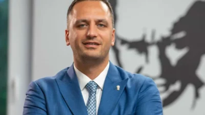 İzmir Cumhuriyet Başsavcılığı tarafından başlatılan soruşturmada gözaltına alınan Bornova Belediye