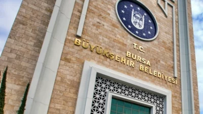 Bursa Büyükşehir Belediye Meclisi, rüşvet ve örgüt kurma suçlamalarıyla tutuklanan