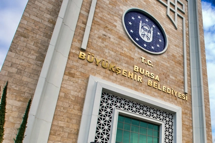Bursa Büyükşehir Belediye Meclisi, rüşvet ve örgüt kurma suçlamalarıyla tutuklanan