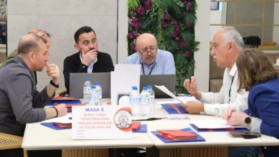 Eğitim-Bir-Sen Bursa 1 No’lu Şubesi tarafından düzenlenen çalıştayda, eğitimdeki sorunlar