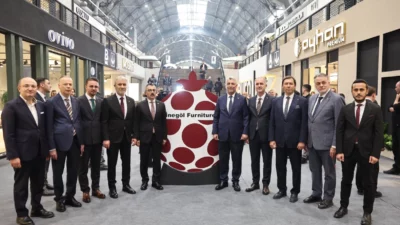 Ticaret Bakanı Ömer Bolat, 54. Uluslararası İnegöl Mobilya Fuarı’nda sektör