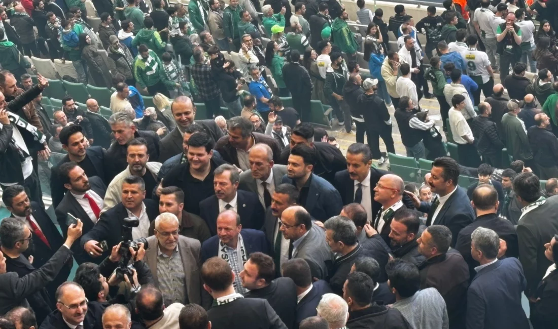 Bursaspor, evinde oynadığı maçta Somaspor’u 5-1 mağlup ederek bitime bir