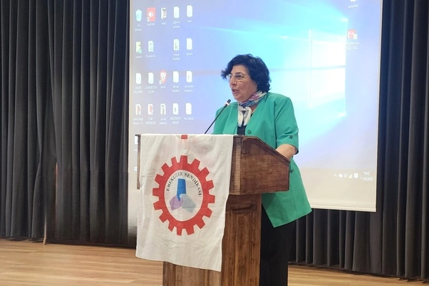 Karabağlar’da DİSK Emekli-Sen Şube Başkanı Şengül Yanar ve ekibinin düzenlediği