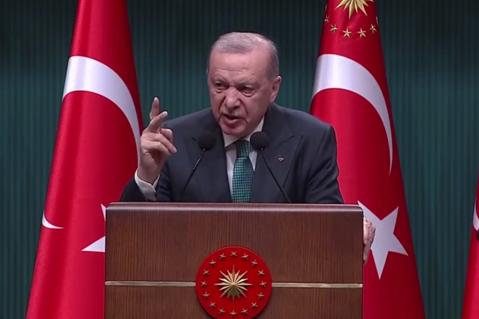 Cumhurbaşkanı Recep Tayyip Erdoğan, Cumhurbaşkanlığı Kabinesi toplantısı sonrası yaptığı açıklamada