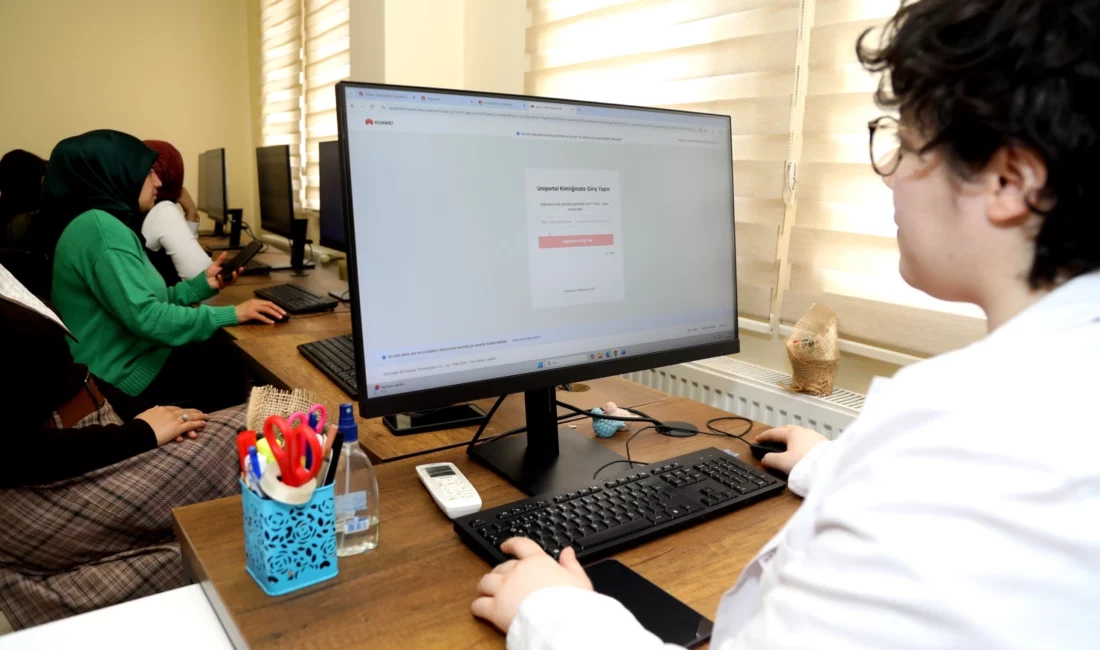 Gaziantep'te GASMEK ile Huawei iş birliğinde başlatılan ICT programı, uzaktan