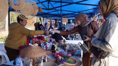 Kocaeli Büyükşehir Belediyesi’nin üreticileri desteklemek için kurduğu Komek Sepeti ilgi