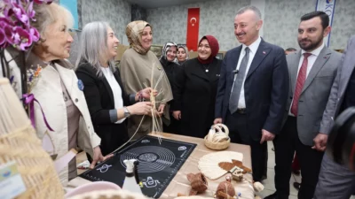 Kocaeli Büyükşehir Belediyesi bünyesinde faaliyet gösteren KO-MEK kursları, her yaştan