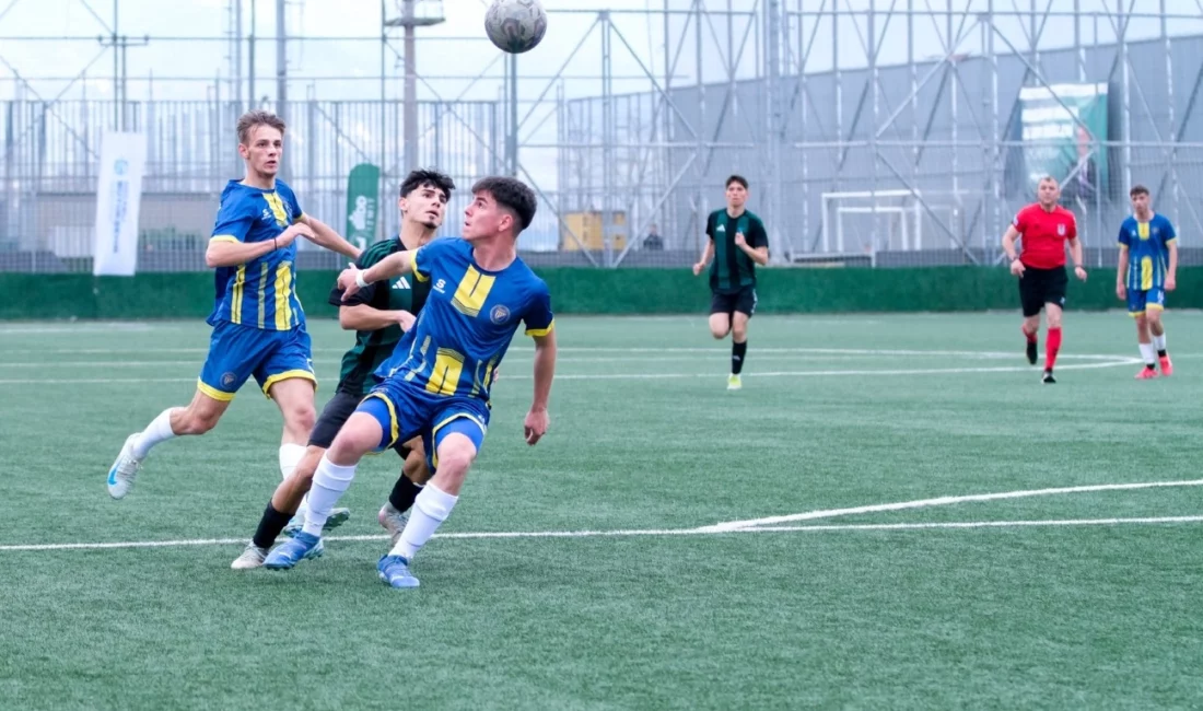 Kocaelispor U-19 Altyapı Karma Takımı ile İskeçe Türk Birliği Spor