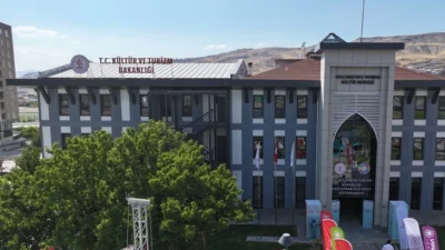 Kayseri Kocasinan Belediye Başkanı Ahmet Çolakbayrakdar, insanı merkeze alan ve