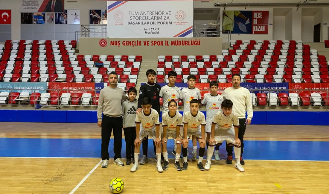 Muş’ta düzenlenen Futsal Bölge Turnuvası’nda Mardin’i temsil eden Kasımiye Ortaokulu,