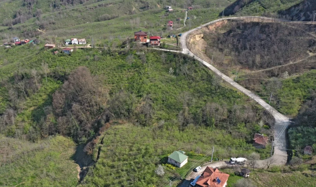 Ordu Büyükşehir Belediyesi Fatsa ilçesinde bir güzergahı daha beton yol