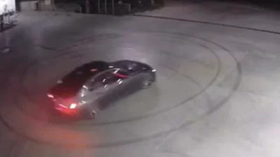 Bursa’nın Osmangazi ilçesinde drift yaparak trafik güvenliğini tehlikeye atan sürücü,