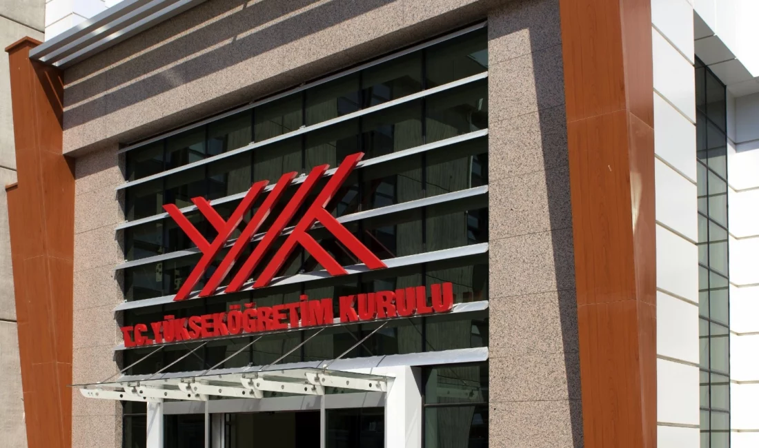 Yükseköğretim Kurulu (YÖK), yurt dışında üniversite eğitimi planlayan öğrencileri sahte