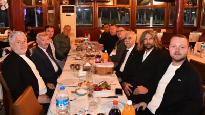 Edirne Süper Amatör Lig’de fırtına gibi eserek şampiyonluk ipini göğüsleyen