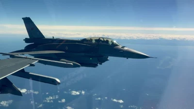 Hava Kuvvetleri Komutanlığı’na bağlı muharip ve destek uçakları, Karadeniz üzerinde