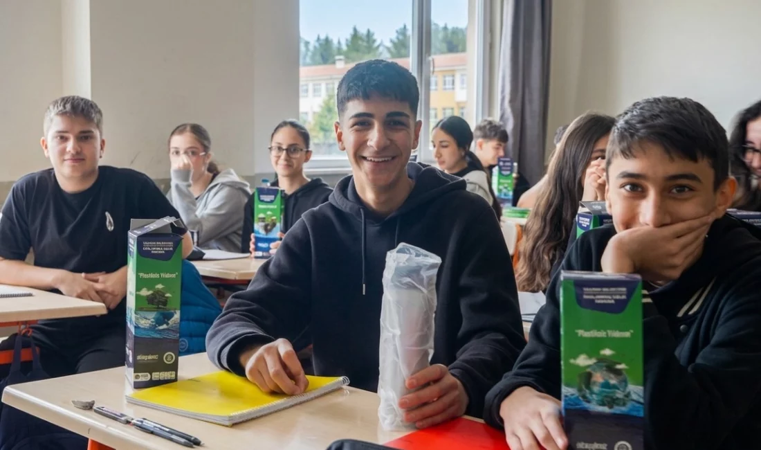 Yıldırım Belediyesi’nin, çevreye ve insan sağlığına zararlı olan plastik şişelerin