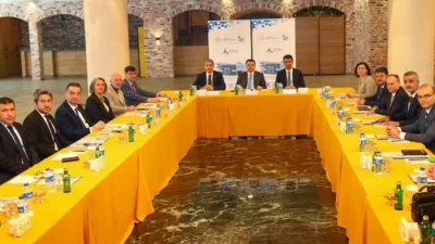 Kütahya Belediye Başkanı Eyüp Kahveci’nin de katıldığı toplantıda, TR33 Bölgesi’nin