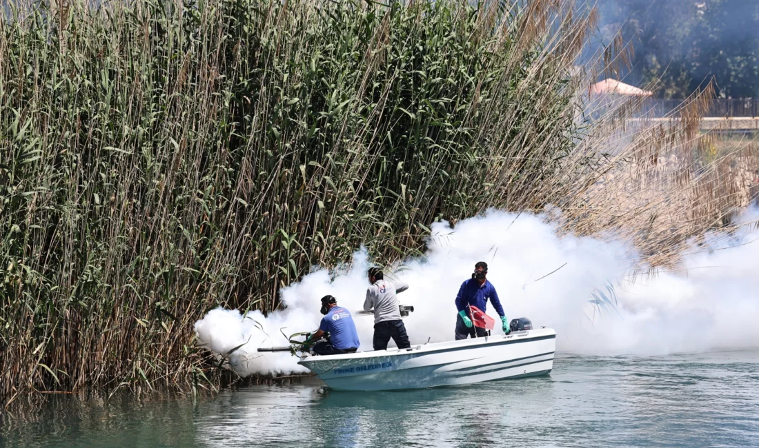 Antalya Büyükşehir Belediyesi, halk sağlığını korumak amacıyla kent genelinde yürüttüğü