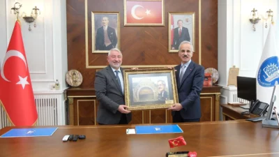 Kırkdilim Tünelleri’nin açılış programı için Çorum’a gelen Ulaştırma ve Altyapı