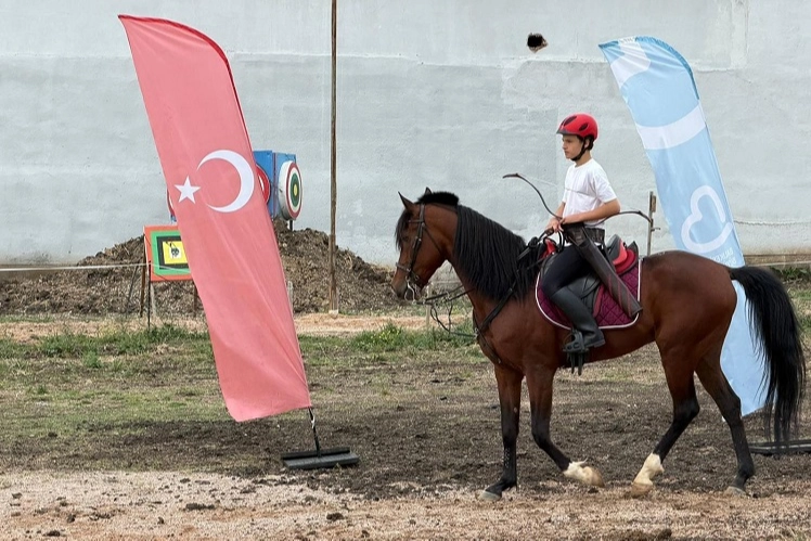 Balıkesir Büyükşehir Belediye Başkanı Ahmet Akın’ın gençlere yönelik spor yatırımları