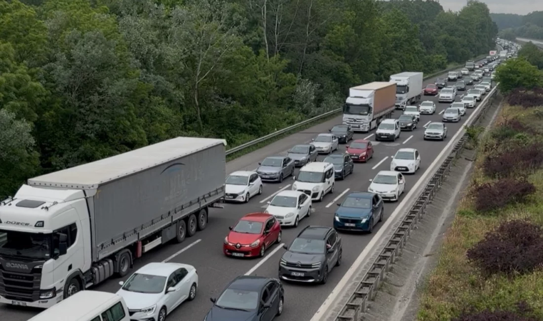 9 günlük Kurban Bayramı tatili nedeniyle her bayram yaşanan trafik