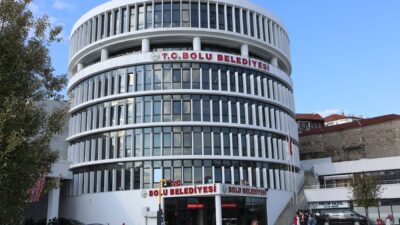 Bolu Belediyesi iştirak şirketlerinden Bol-Tur A.Ş.’ye jandarma tarafından operasyon yapıldı.