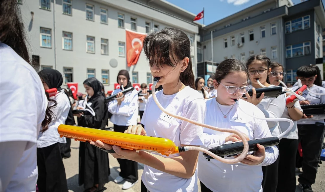 Bursa İl Milli Eğitim Müdürlüğü koordinasyonunda yürütülen proje kapsamında 985
