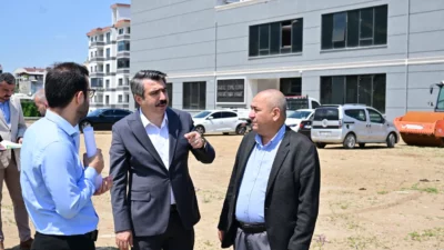 Bursa'nın Yıldırım ilçesi Yiğitler Mahallesi'nde yapımı süren Makbule-Tevfik Yıldırım Engelsiz