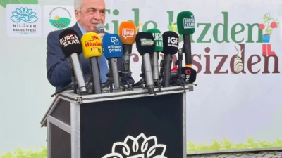 Bursa'da Nilüfer Belediyesi, yerel tarımı desteklemek amacıyla "Fide bizden, ürün