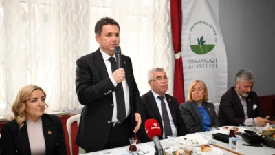 Bursa Osmangazi’de yerel yönetim ile vatandaşın doğrudan temasını güçlendiren buluşmalara bir