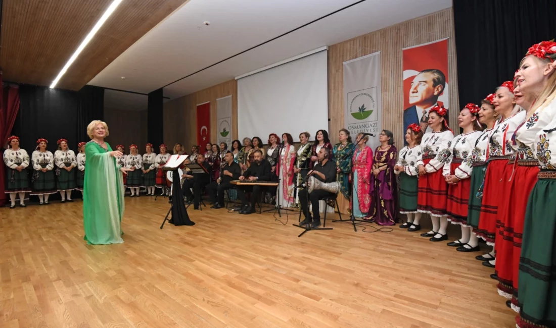 Bursa'da Osmangazi Belediyesi’nin Engelliler Haftası kapsamında düzenlediği türkü dolu etkinlikte,