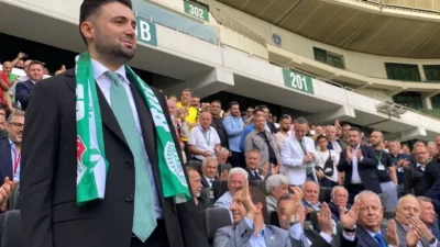 Bursaspor Kulübü Başkanı Enes Çelik, kulübün mali durumuna ilişkin sosyal