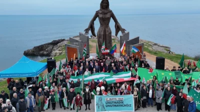 Kocaeli Büyükşehir Belediyesi öncülüğünde Babalı Sahili’nde düzenlenen “1864 Büyük Sürgünü