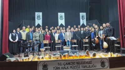 Çankırı Belediyesi tarafından düzenlenen Türk Halk Müziği Koro Konseri büyük