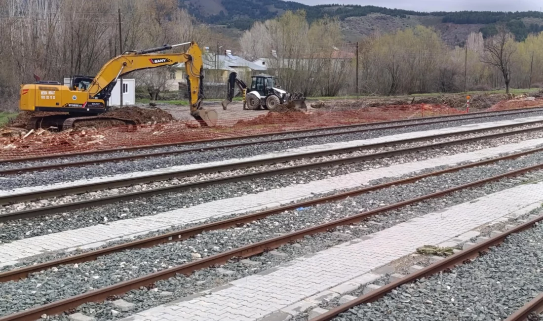 CHP Bursa Milletvekili Orhan Sarıbal, Elazığ’ın Maden ilçesine bağlı Gezin