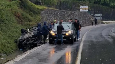 Düzce’nin Akçakoca ilçesinde etkili olan yağışlı hava nedeniyle meydana gelen