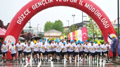 PTT AŞ tarafından geleneksel olarak düzenlenen 54. Türkiye Postacı Yürüyüş