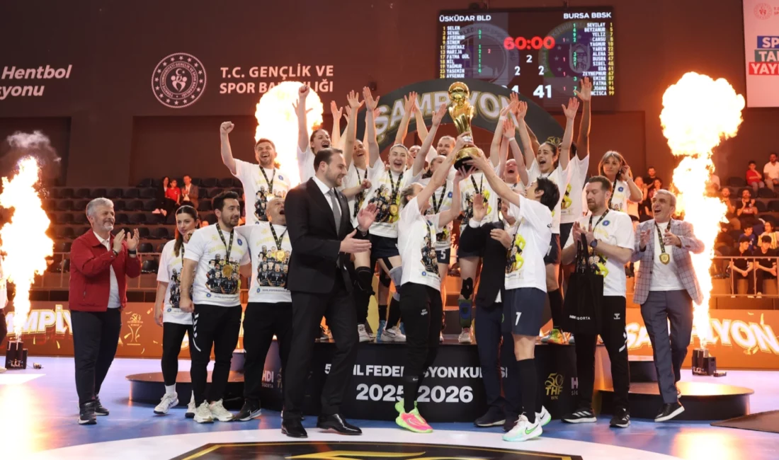 Kadınlar Hentbol Süper Ligi lideri Bursa Büyükşehir Belediyespor, 50. Yıl