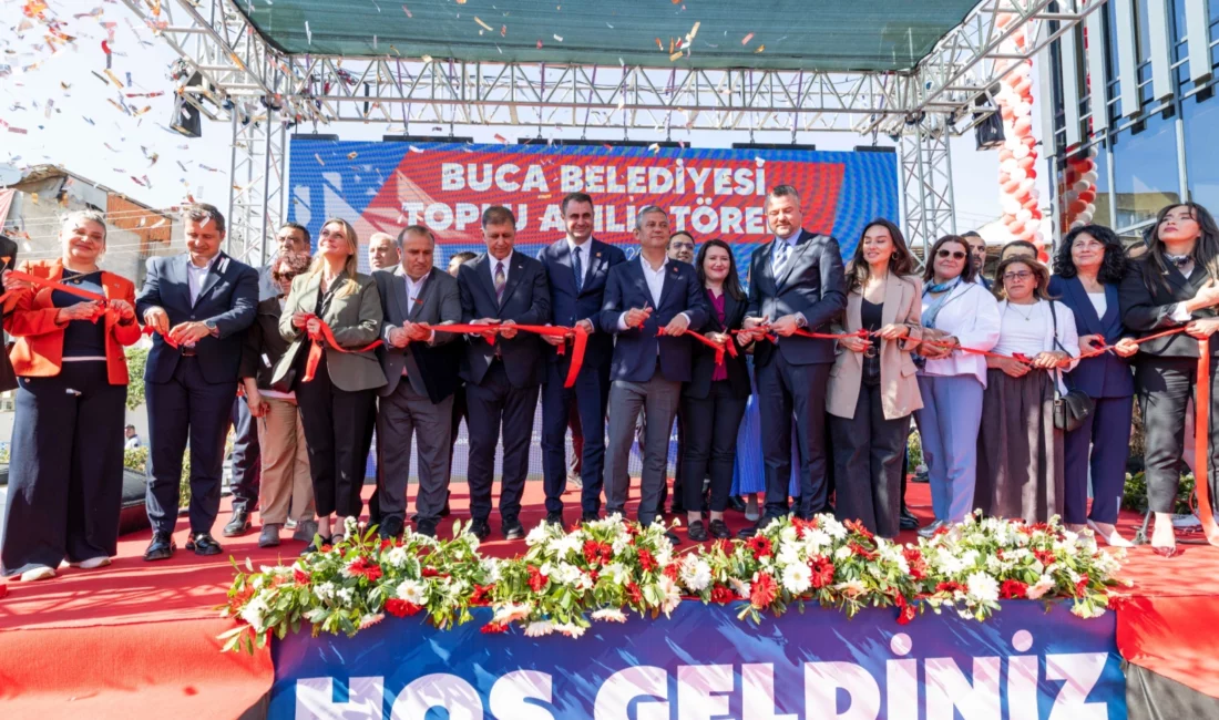 CHP Genel Başkanı Özgür Özel ve İzmir Büyükşehir Belediye Başkanı