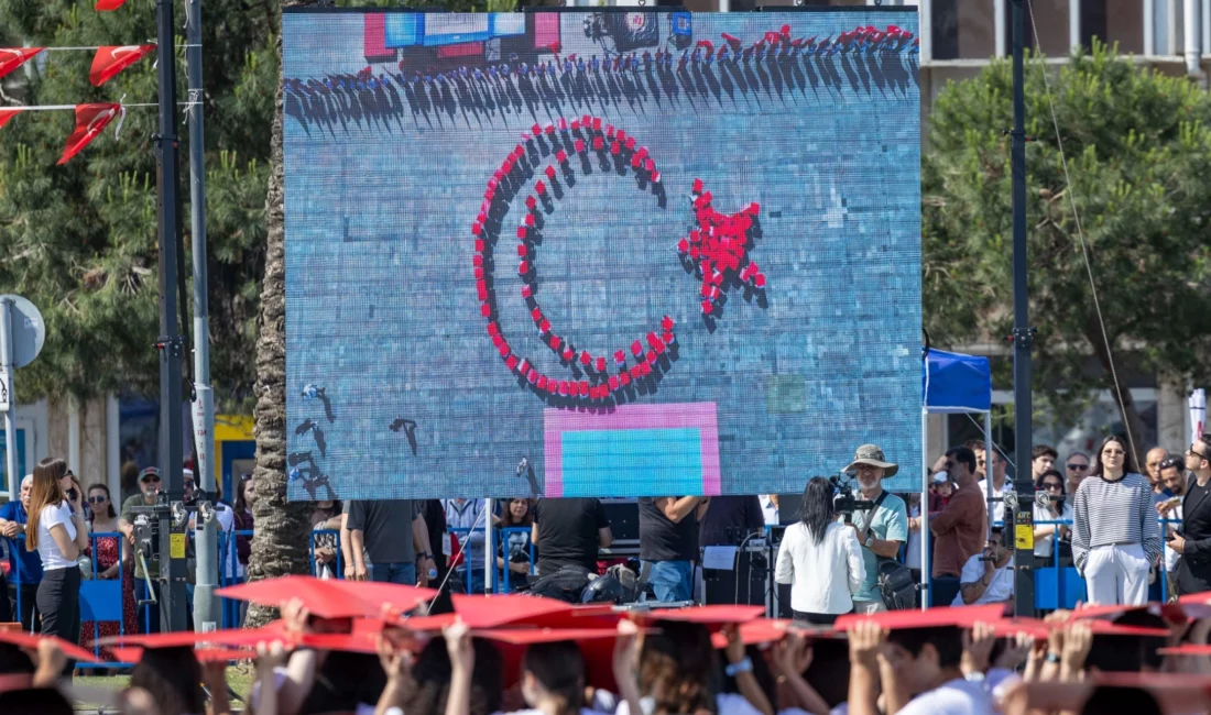 İzmir’de 19 Mayıs Atatürk’ü Anma, Gençlik ve Spor Bayramı kutlamaları